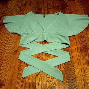 Windsor top that ties in the back